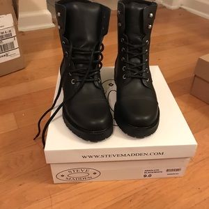 Steve Madden absolute black/wht sz 9